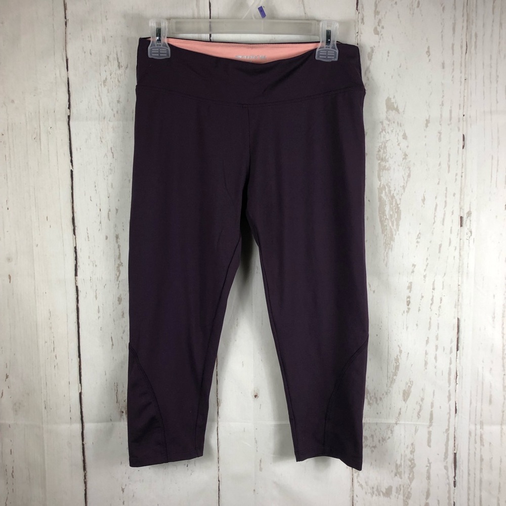 Marika tek Capri leggings size M